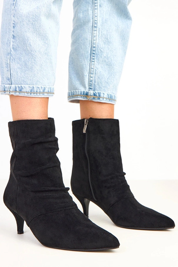 Mustad botased madala...