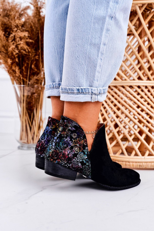 Pealiste poolsaapad Sellel onciejka msuud lilledega 04091-57