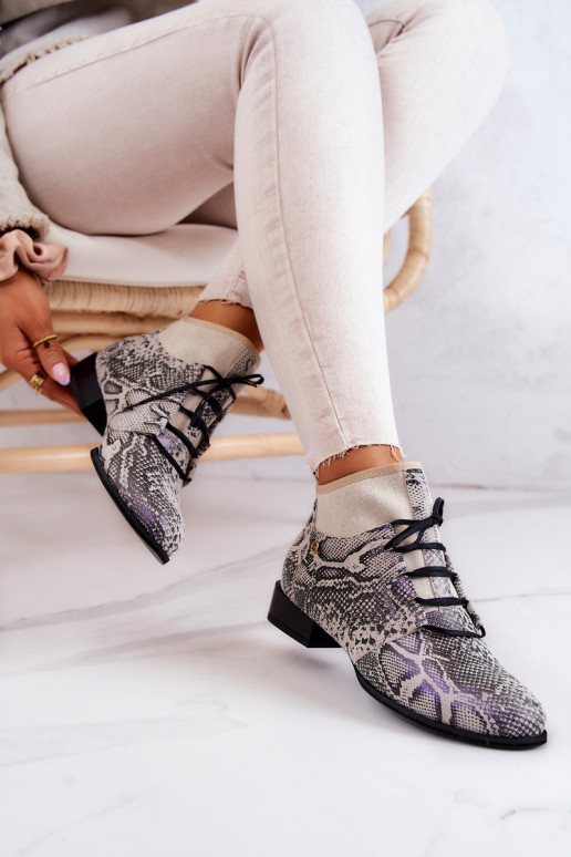 Pealiste poolsaapad seemisnakhsed Kingad maonaha-imitatsiooniga saapad Sellel onciejka 04744-03 beeži värvi Pealiste poolsaapad seemisnakhsed Kingad maonaha-imitatsiooniga saapad Sellel onciejka 04744-03 beeži värvi