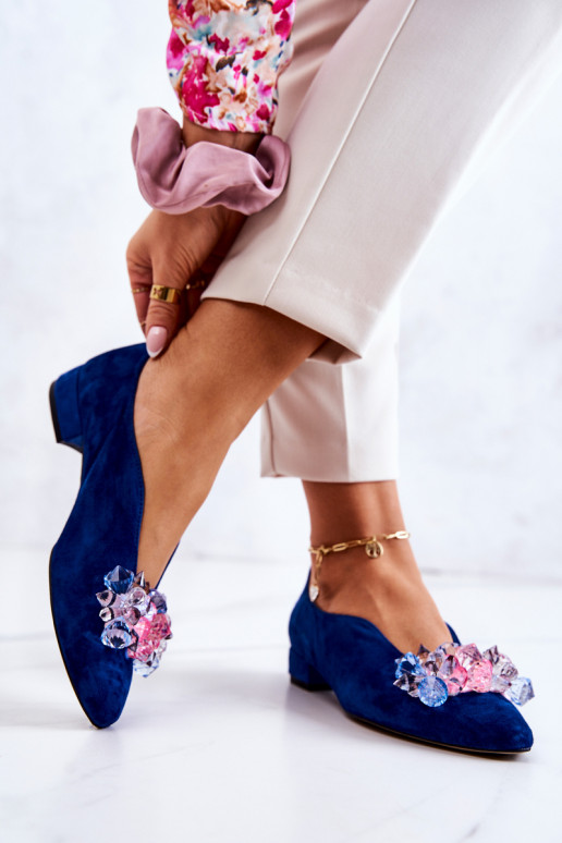 Elegantsed seemisnakhsed jalatsid kaunistustega tumesinist värvi McQueen