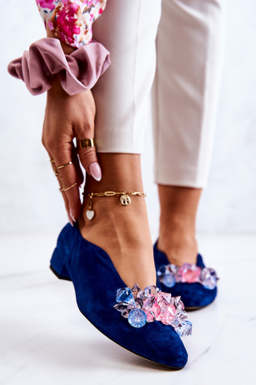 Elegantsed seemisnakhsed jalatsid kaunistustega tumesinist värvi McQueen