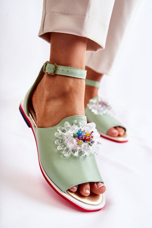 Pealiste omad Pealhk sandaalid kaunistustega Rohelist värvi Nevassa