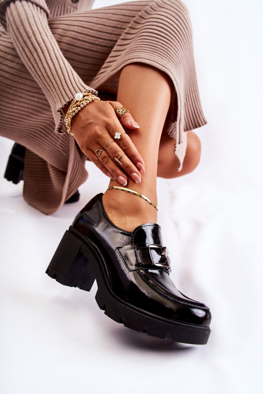 Elegantsed jalatsid kõrge jämeda kontsaga Hõbedase kaunistusega msuud Lemar Harmell Elegantsed jalatsid kõrge jämeda kontsaga Hõbedase kaunistusega msuud Lemar Harmell