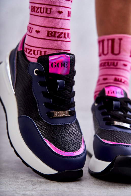 Pealiste omad spordijalatsid Kiilu peal GOE KK2N4081 Must-tumesinist värvi Pealiste omad spordijalatsid Kiilu peal GOE KK2N4081 Must-tumesinist värvi