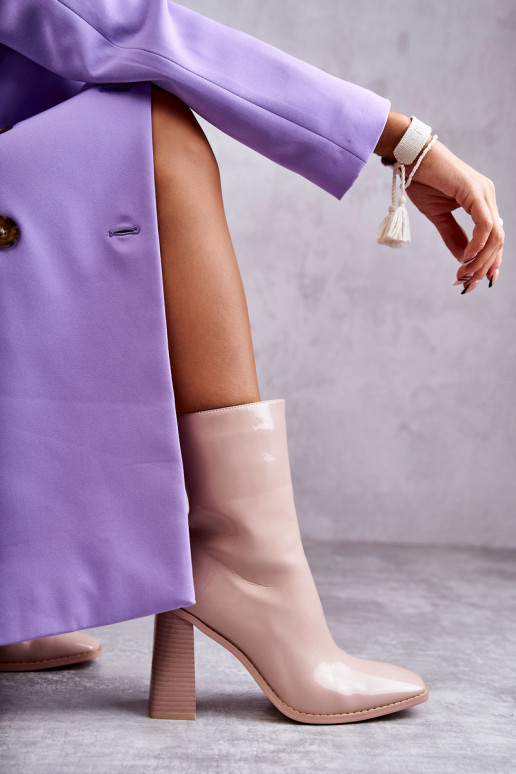 Pealiste omad Laque Pealiste poolsaapad pika säärega saapad beeži värvi Sellel onrgit Pealiste omad Laque Pealiste poolsaapad pika säärega saapad beeži värvi Sellel onrgit