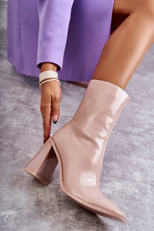 Pealiste omad Laque Pealiste poolsaapad pika säärega saapad beeži värvi Sellel onrgit Pealiste omad Laque Pealiste poolsaapad pika säärega saapad beeži värvi Sellel onrgit