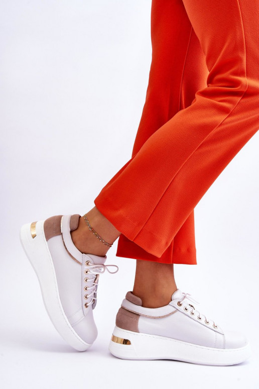 Pealiste omad Pealhk spordijalatsid platvormiga valget värvi Caressa Pealiste omad Pealhk spordijalatsid platvormiga valget värvi Caressa