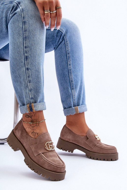 Pealiste omad jalatsid seemisnakhsed kaunistustega beeži värvi Rosefalls Pealiste omad jalatsid seemisnakhsed kaunistustega beeži värvi Rosefalls