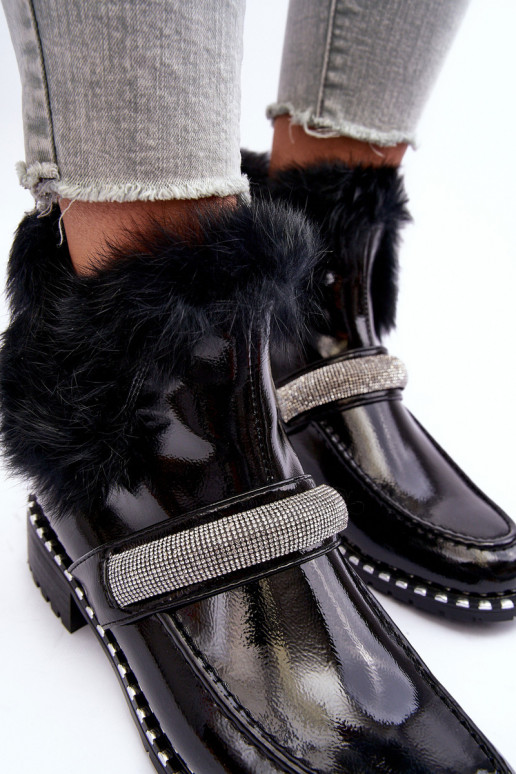 Sellel ondal Pealiste poolsaapad Laque karusnahaga Ja Dekoratsioon S.Barski MR870-74 msuud