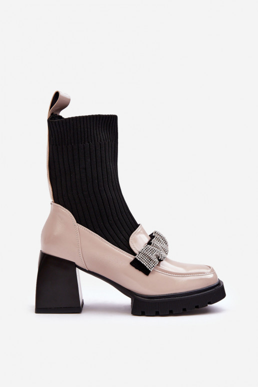 Pealiste poolsaapad Skarpetilt kõrge jämeda kontsaga beeži värvi S.Barski MR870-41 Pealiste poolsaapad Skarpetilt kõrge jämeda kontsaga beeži värvi S.Barski MR870-41