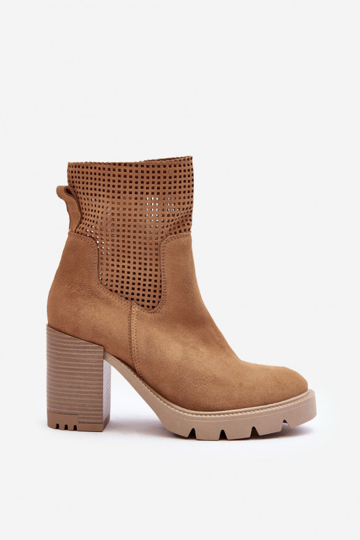 Ažuursed seemisnahast Pealiste poolsaapad pruunid värvi Lesisseski 3386 Ažuursed seemisnahast Pealiste poolsaapad pruunid värvi Lesisseski 3386