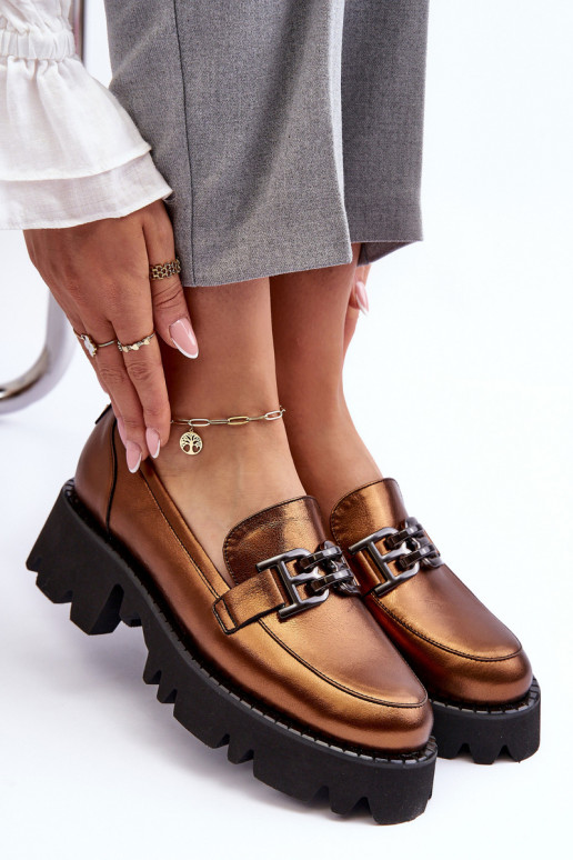 Pealiste omad Pealhk jalatsid Mokassiinid kaunistustega Laura Messi 2699 Kuldset värvi Pealiste omad Pealhk jalatsid Mokassiinid kaunistustega Laura Messi 2699 Kuldset värvi