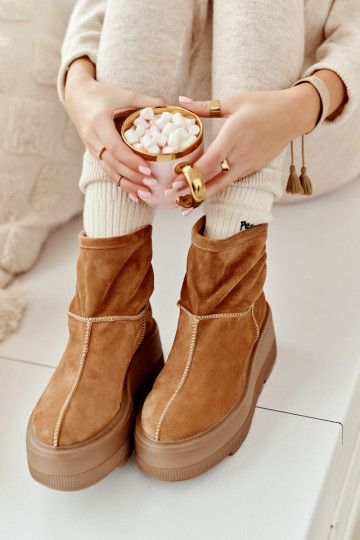 Pealhk Pealiste omad Pealiste poolsaapad Sellel onssiivsel tallal pruunid värvi Zazoo 3424