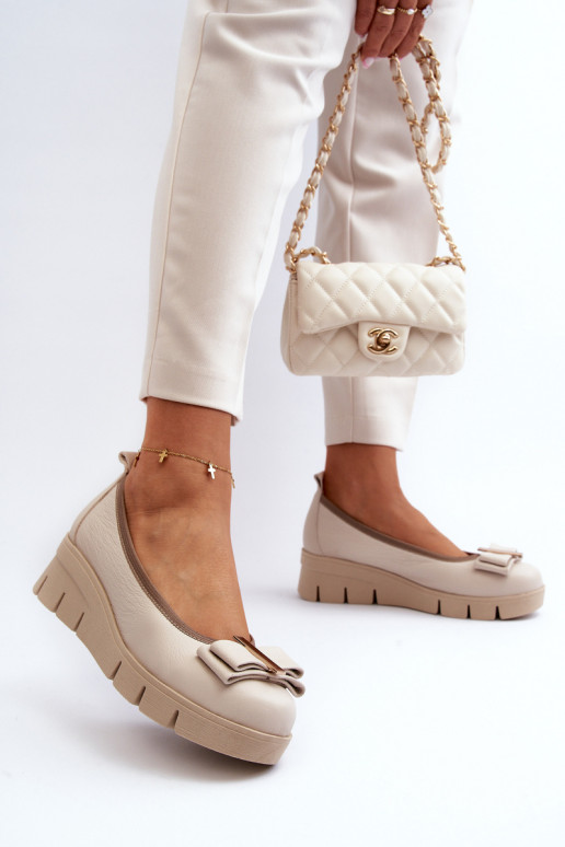 Baleriinad Pealhk platvormiga kaunistustega elevandiluu värvi Lesisseski 3384