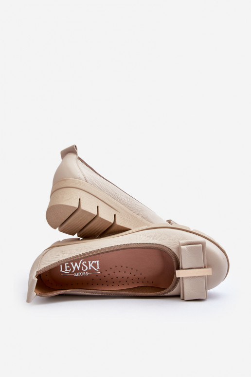 Baleriinad Pealhk platvormiga kaunistustega elevandiluu värvi Lesisseski 3384