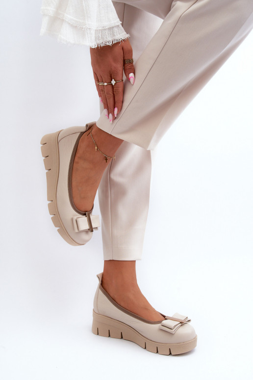 Baleriinad Pealhk platvormiga kaunistustega elevandiluu värvi Lesisseski 3384