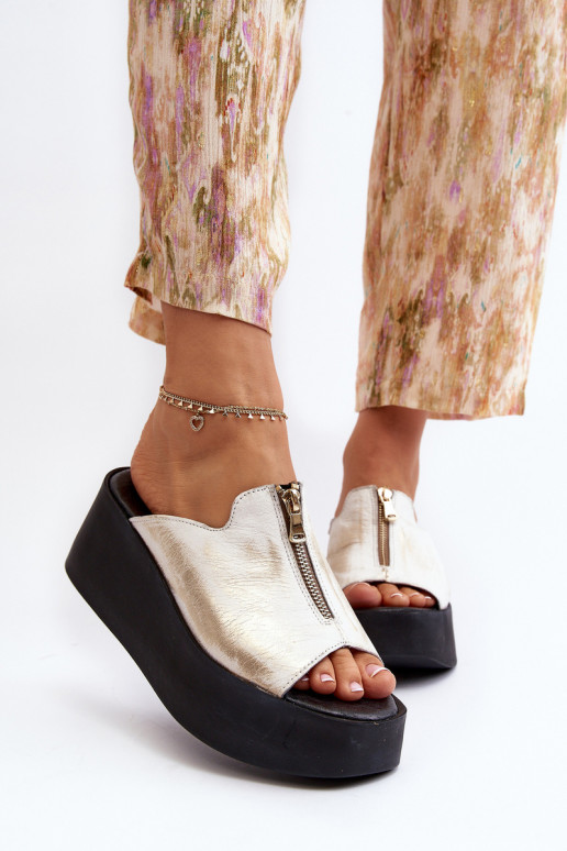 Zazoo 2916 Pealiste omad Sussid platvormiga tõmblukuga Kuldset värvi Zazoo 2916 Pealiste omad Sussid platvormiga tõmblukuga Kuldset värvi