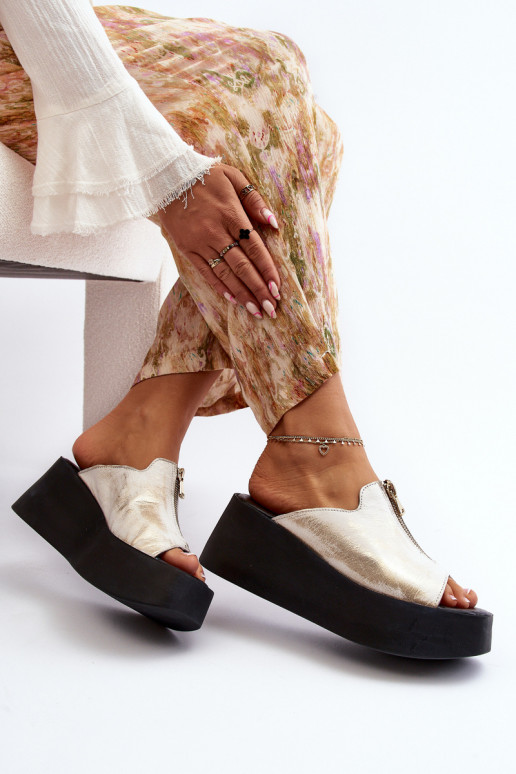 Zazoo 2916 Pealiste omad Sussid platvormiga tõmblukuga Kuldset värvi Zazoo 2916 Pealiste omad Sussid platvormiga tõmblukuga Kuldset värvi