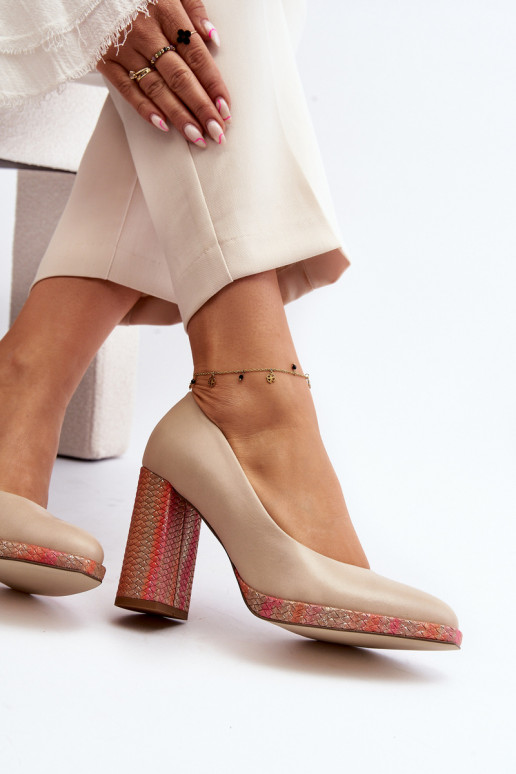 Kingad kõrge jämeda kontsaga Laura Messi 2746 Elevandiluu värvi Kingad kõrge jämeda kontsaga Laura Messi 2746 Elevandiluu värvi