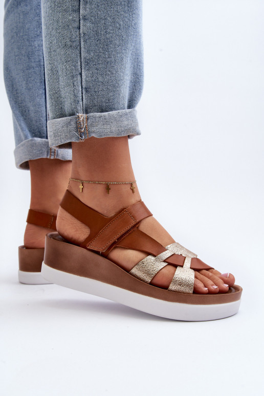Zazoo 40397 Pealiste omad Pealistesandaalid platvormiga pruunid värvi Zazoo 40397 Pealiste omad Pealistesandaalid platvormiga pruunid värvi