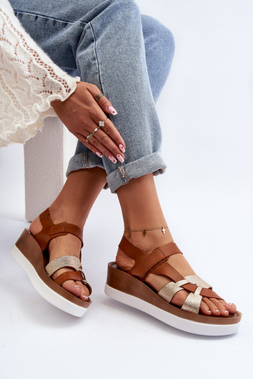 Zazoo 40397 Pealiste omad Pealistesandaalid platvormiga pruunid värvi Zazoo 40397 Pealiste omad Pealistesandaalid platvormiga pruunid värvi