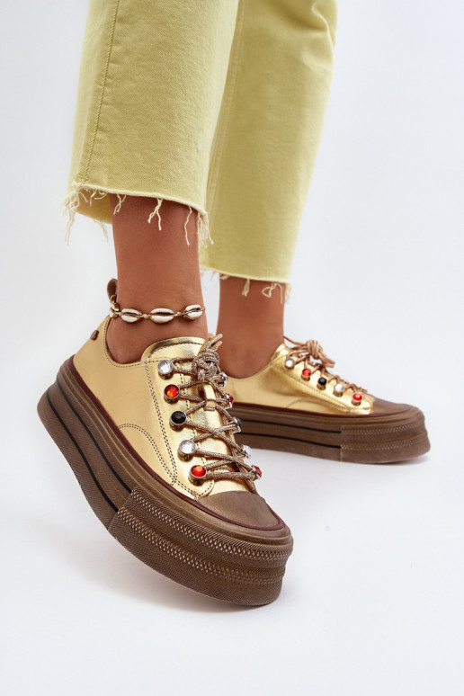 Pealistesaapad platvormiga GOE NN2N4055 Kuldset värvi