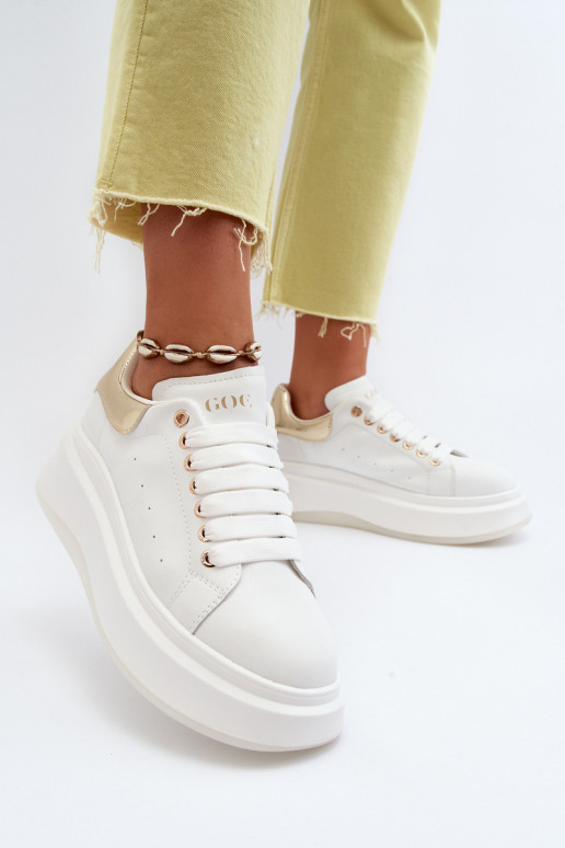 Pealhk Sneakers tüüpi jalanõud Pealiste omad GOE NN2N4031 valget värvi