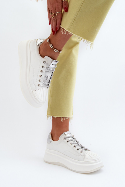 Pealhk Sneakers tüüpi jalanõud Pealiste omad platvormiga GOE NN2N4033 valget värvi Pealhk Sneakers tüüpi jalanõud Pealiste omad platvormiga GOE NN2N4033 valget värvi