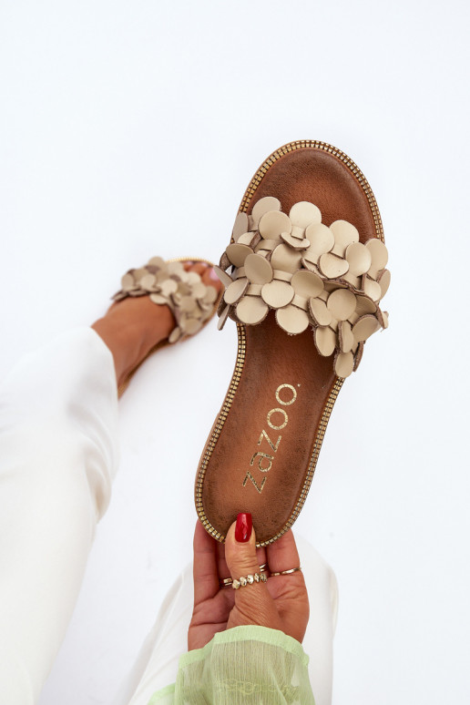 Zazoo 40381 Pealiste omad Plätud naturaalsest nahast laiade nööridega beeži värvi Zazoo 40381 Pealiste omad Plätud naturaalsest nahast laiade nööridega beeži värvi