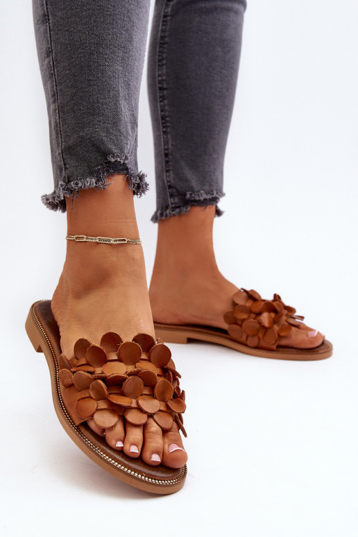 Zazoo 40381 Pealiste omad Plätud naturaalsest nahast laiade nööridega pruunid värvi Zazoo 40381 Pealiste omad Plätud naturaalsest nahast laiade nööridega pruunid värvi