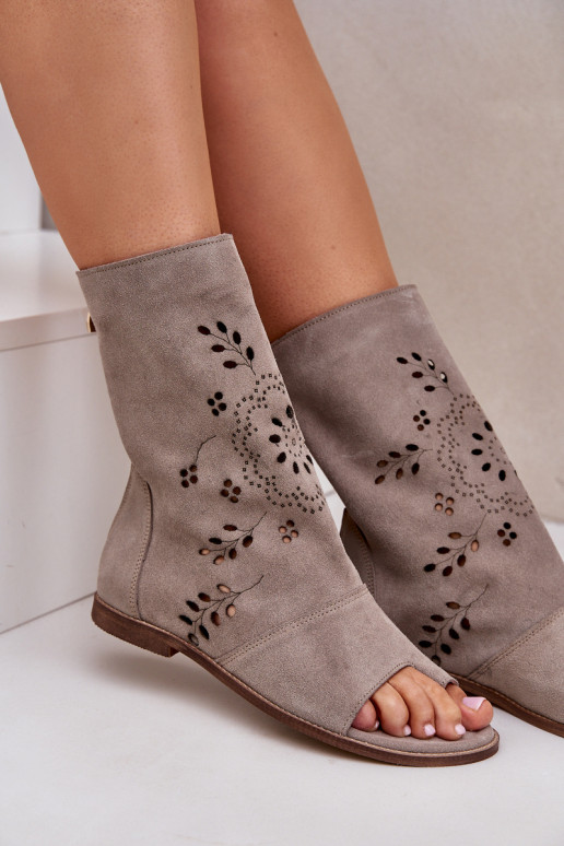 Zazoo 3437 Pealiste omad Seemisnahast kingad madala säärega Lossi juurde beeži värvi Zazoo 3437 Pealiste omad Seemisnahast kingad madala säärega Lossi juurde beeži värvi