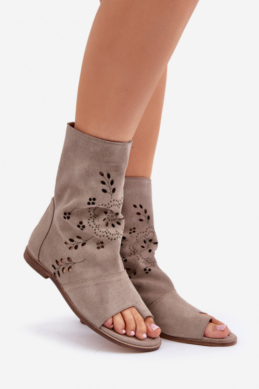 Zazoo 3437 Pealiste omad Seemisnahast kingad madala säärega Lossi juurde beeži värvi Zazoo 3437 Pealiste omad Seemisnahast kingad madala säärega Lossi juurde beeži värvi