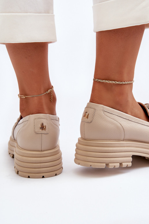 Pealhk naiste mokassiinid kaunistustega Laura Messi 2780 beeži värvi Pealhk naiste mokassiinid kaunistustega Laura Messi 2780 beeži värvi