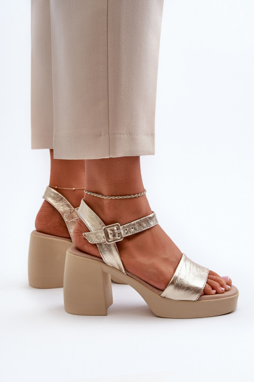 Zazoo 40386 Pealiste omad Pealistesandaalid Klockis Kuldset värvi Zazoo 40386 Pealiste omad Pealistesandaalid Klockis Kuldset värvi