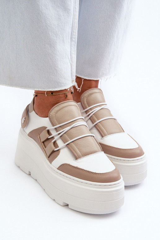 Zazoo 1833 Sneakers tüüpi jalanõud Pealiste omad Pealhk Sellel onssiivsel tallal beeži värvi-valget värvi Zazoo 1833 Sneakers tüüpi jalanõud Pealiste omad Pealhk Sellel onssiivsel tallal beeži värvi-valget värvi