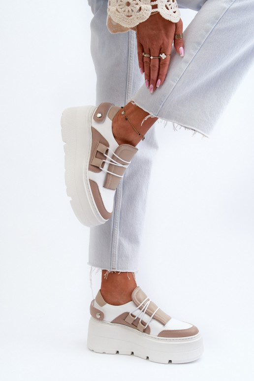 Zazoo 1833 Sneakers tüüpi jalanõud Pealiste omad Pealhk Sellel onssiivsel tallal beeži värvi-valget värvi Zazoo 1833 Sneakers tüüpi jalanõud Pealiste omad Pealhk Sellel onssiivsel tallal beeži värvi-valget värvi