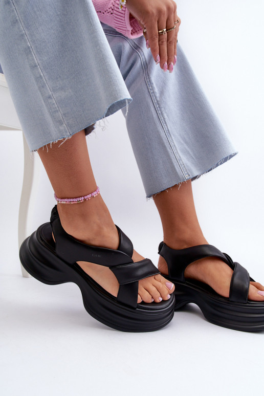 Pealistesandaalid Pealiste omad Sellel onssiivsel tallal msuud GOE NN2N4106