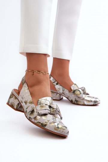 Pealiste omad Pealistesandaalid Sellel ondala kontsaga lilledega Sellel onciejka N6539-38 Rohelist värvi