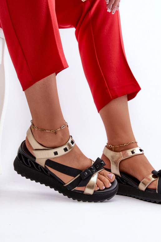 Pealistesandaalid lipsukesega D&A CR956 Kuldset värvi