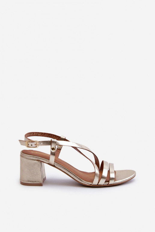 Pealistesandaalid Sellel ondalal postil Sellel onciejka 06653-25 Kuldset värvi