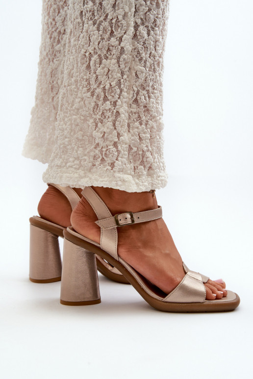 Pealistesandaalid Sellel onciejka 06029-25 Kuldset värvi