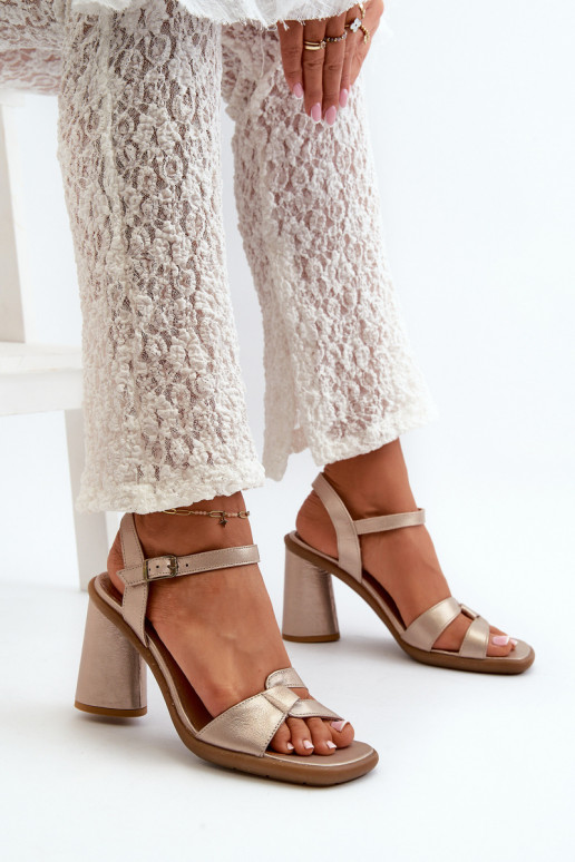 Pealistesandaalid Sellel onciejka 06029-25 Kuldset värvi