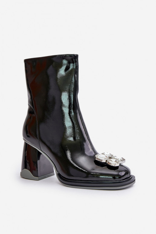 Laque Pealiste poolsaapad kaunistustega D&A MR880-019 msuud Laque Pealiste poolsaapad kaunistustega D&A MR880-019 msuud