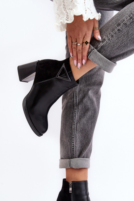 Laque Pealiste poolsaapad kõrge jämeda kontsaga voodriga MR880-093 msuud Laque Pealiste poolsaapad kõrge jämeda kontsaga voodriga MR880-093 msuud