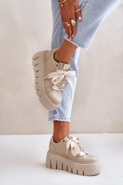 Sneakers tüüpi jalanõud Pealiste omad Sellel onssiivsel tallal Kuldse kaunistusega CheBello 4530 beeži värvi Sneakers tüüpi jalanõud Pealiste omad Sellel onssiivsel tallal Kuldse kaunistusega CheBello 4530 beeži värvi