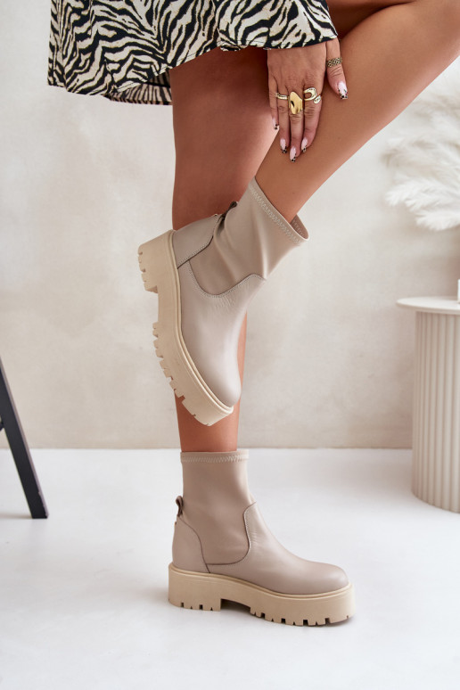 Zazoo 2947 Slip-on Pealiste poolsaapad Valmistatud naturaalsest nahast beeži värvi Zazoo 2947 Slip-on Pealiste poolsaapad Valmistatud naturaalsest nahast beeži värvi