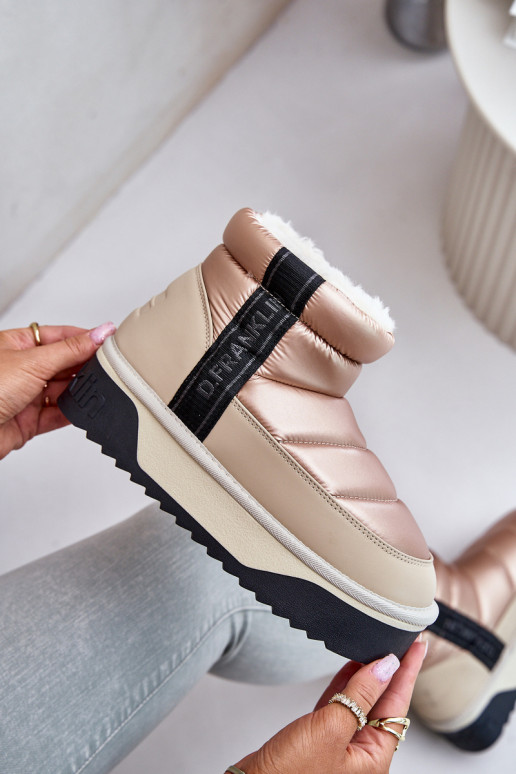 Sellel ondal nööpidega lumesaapad Paksu talla peal D.Franklin DFSH371010 beeži värvi Sellel ondal nööpidega lumesaapad Paksu talla peal D.Franklin DFSH371010 beeži värvi