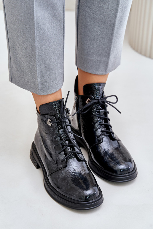 Pealhk Laque Pealiste poolsaapad voodriga Lossi juurde D&A LZ42-042 Must-Halli värvi Pealhk Laque Pealiste poolsaapad voodriga Lossi juurde D&A LZ42-042 Must-Halli värvi