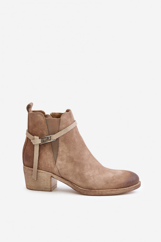 Zazoo 60478 Seemisnahast kingad kõrge jämeda kontsaga voodriga Nööpidega Lossi juurde beeži värvi Zazoo 60478 Seemisnahast kingad kõrge jämeda kontsaga voodriga Nööpidega Lossi juurde beeži värvi