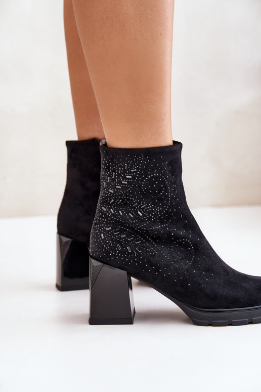 voodriga Pealiste poolsaapad Kaunistusega D&A MR880-130 msuud voodriga Pealiste poolsaapad Kaunistusega D&A MR880-130 msuud